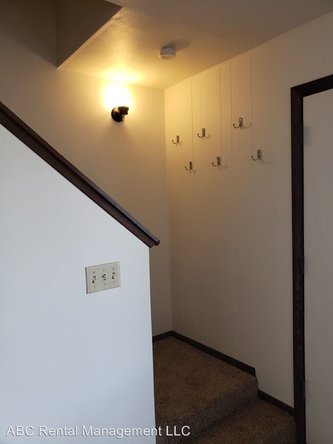 Foto del edificio - 3905 Knaack Ave