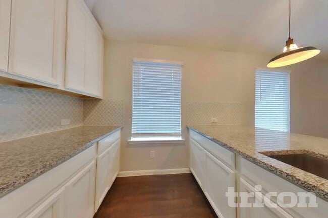 Foto del edificio - 6918 Scarlet Sagebrush St