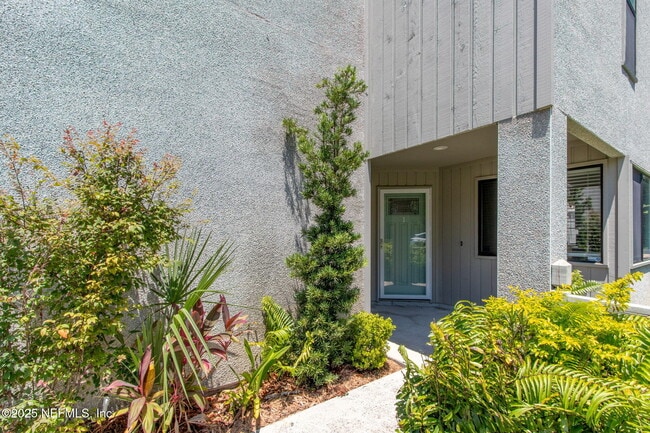 Building Photo - 455 Selva Lakes Cir