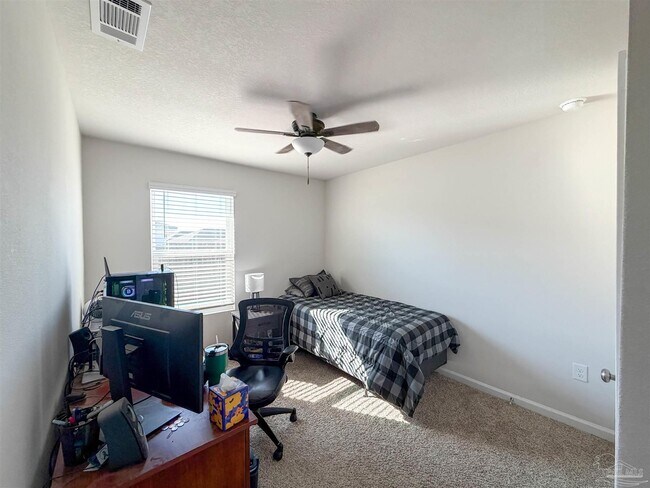 Building Photo - 4425 Redbay Ct