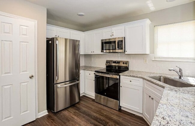 Building Photo - 8617 Berrybrook Ln