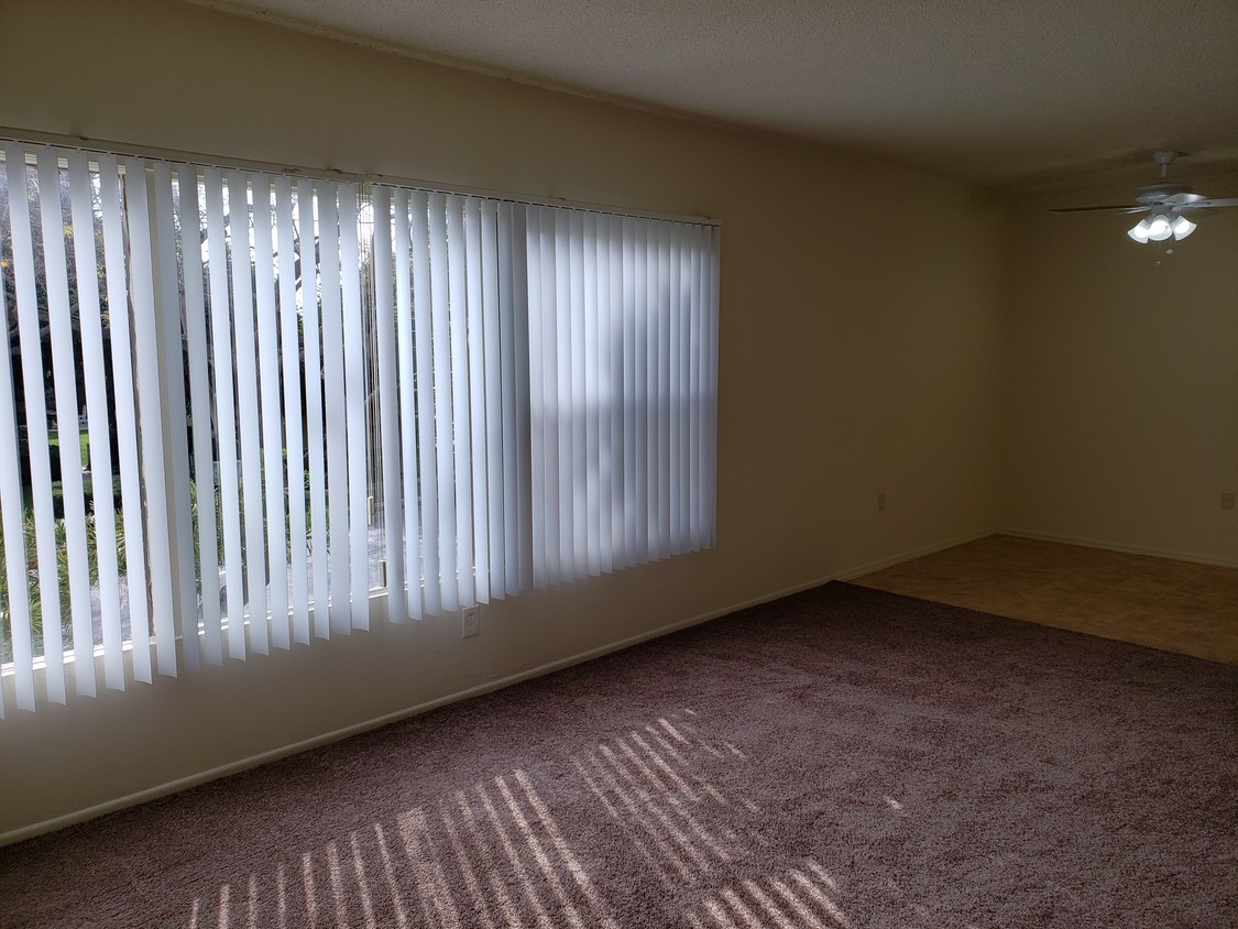 Primary Photo - 12692 Adelle St