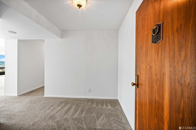 Foto del edificio - 1177 California St