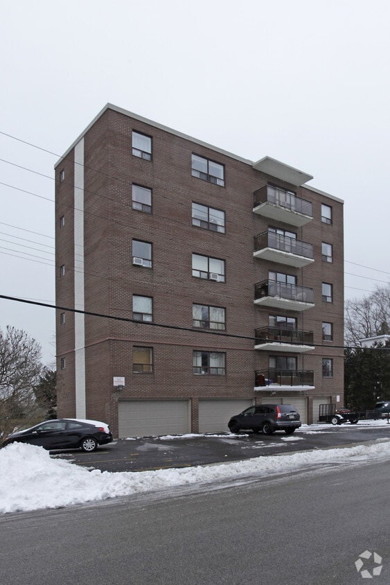 Building Photo - 36 Front St