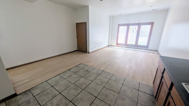 Building Photo - 3100 W Polk St