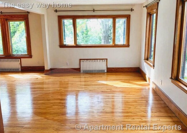 Photo - 19 Adams St Apartment