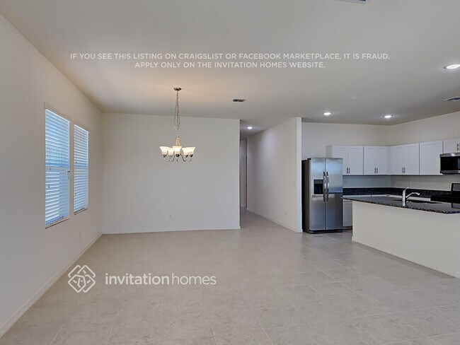 Foto del edificio - 19140 W Pierson St