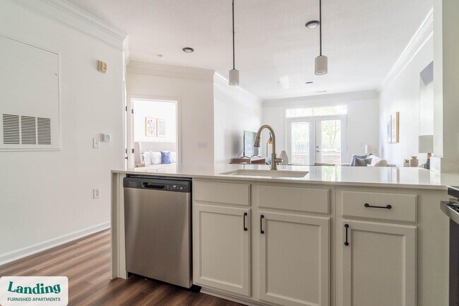 Foto del edificio - 1017 Umstead Hollow Pl