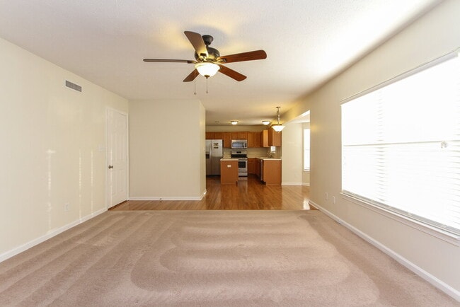 Building Photo - 1237 Silver Ridge Ln