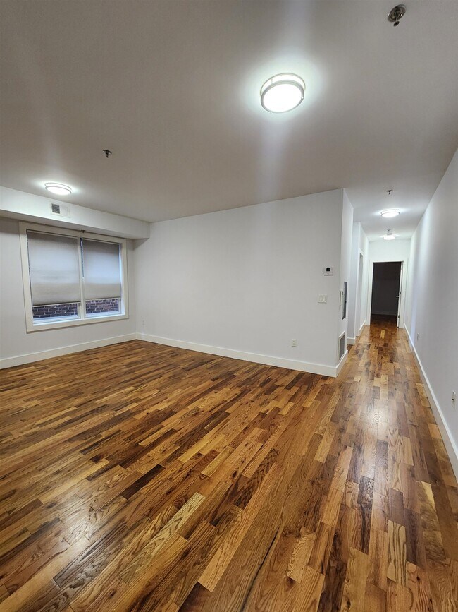 Building Photo - 5113 Bergenline Ave