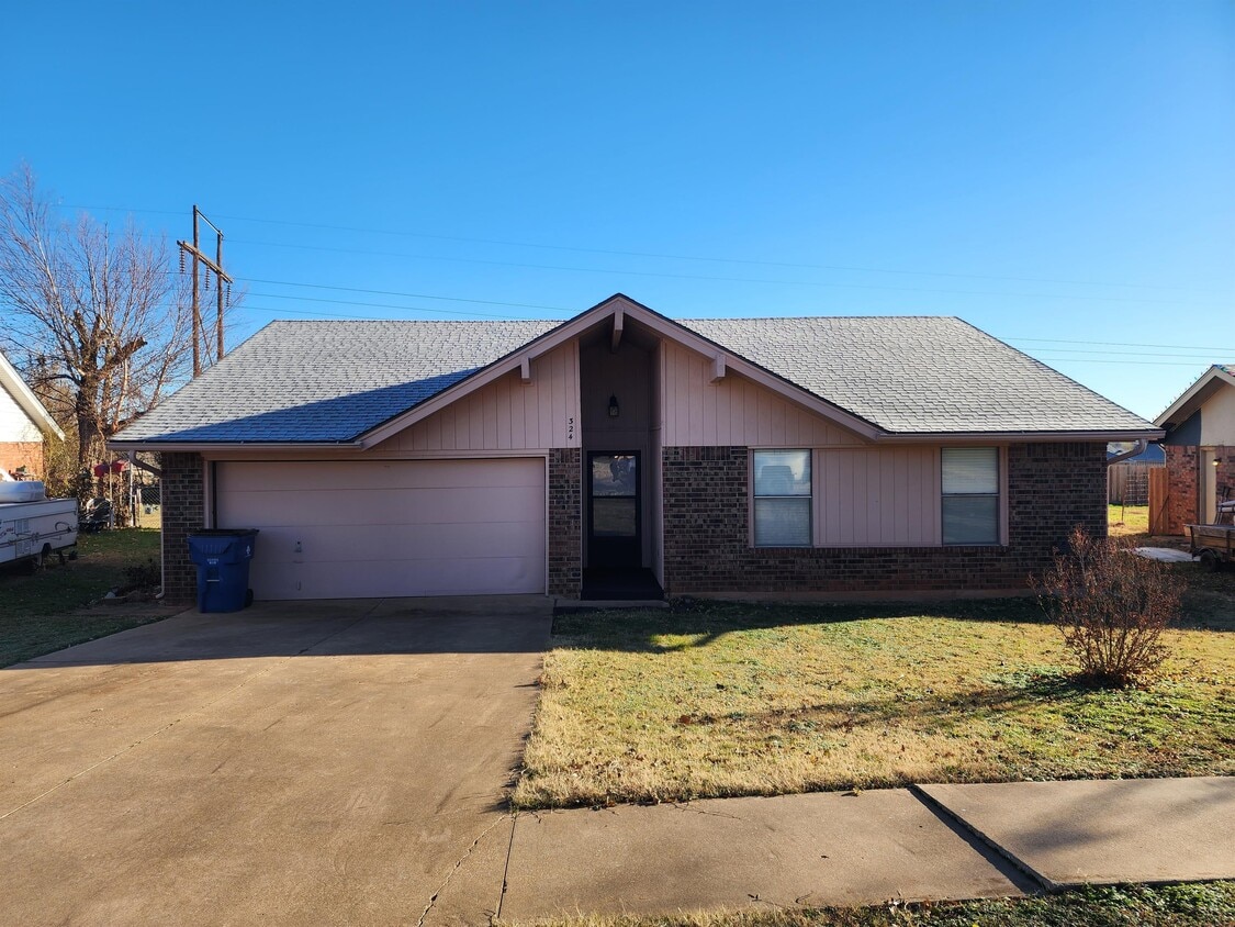 Building Photo - 324 E Orbit Dr