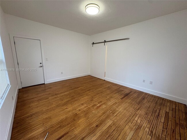 Foto del edificio - 3237 SW 4th St