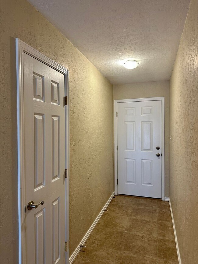 Foto del edificio - Nicely Updated