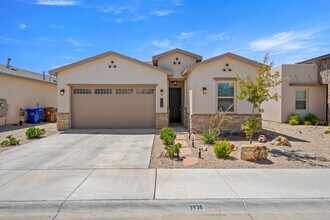 Building Photo - 3936 San Marino Rd