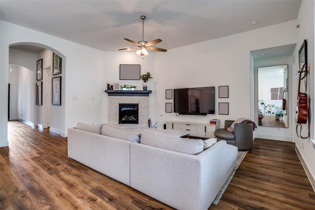 Foto del edificio - 1308 Bluebonnet Ln