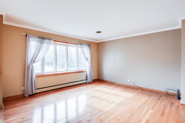 Building Photo - 24922 W Robin Ln