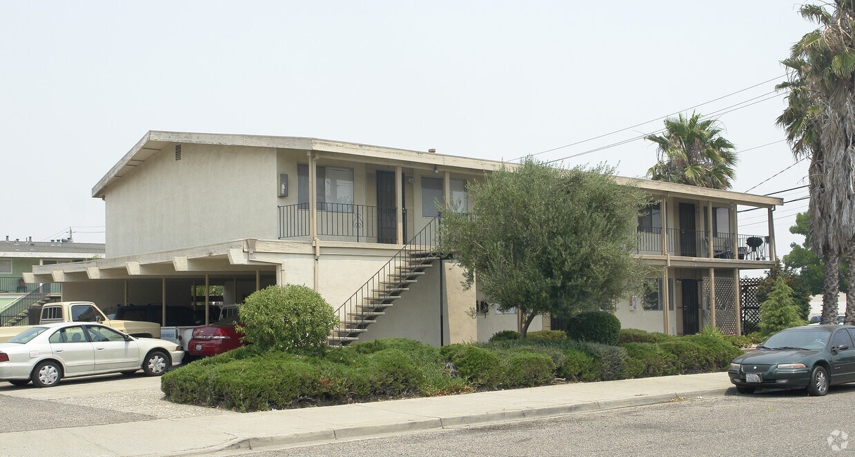 Foto del edificio - 3501 Fairview Dr