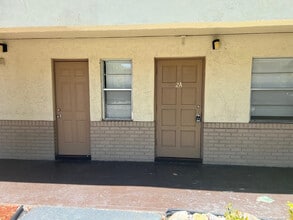 Building Photo - 8705 NW 38th Dr