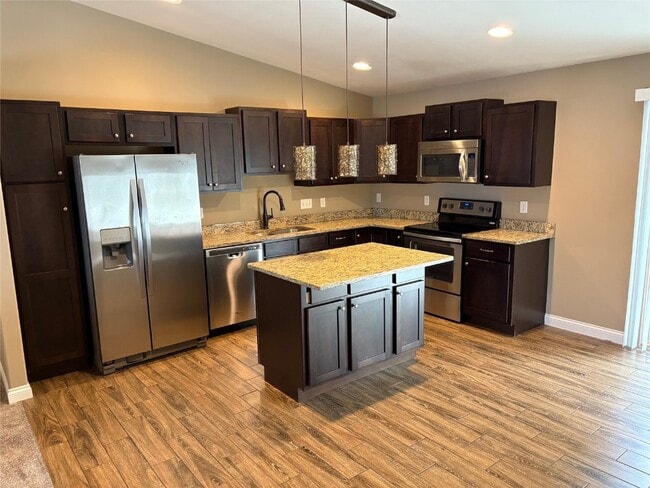 Building Photo - 1118 Marathon Dr
