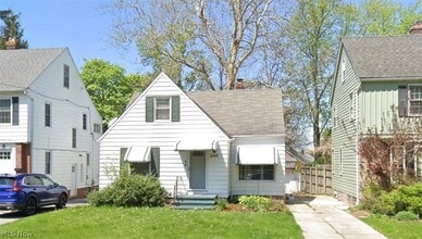 Building Photo - 3709 Woodridge Rd