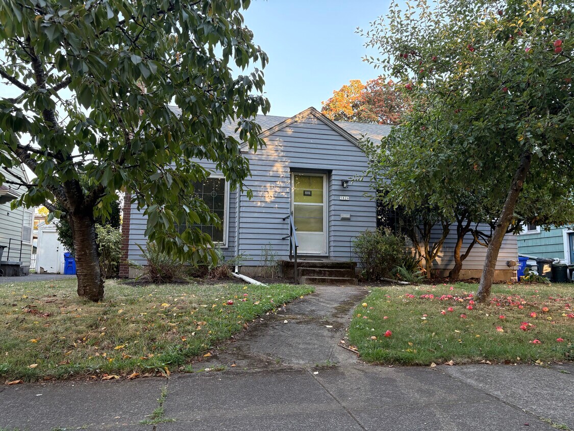 Primary Photo - 5826 N Omaha Ave