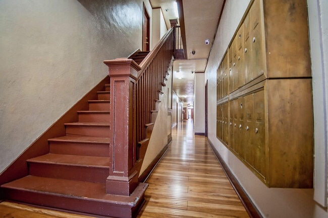 Foto del edificio - 420 N Coronado St
