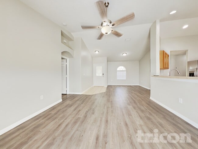 Building Photo - 3091 Verbena Dr