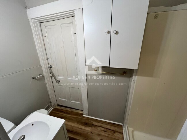 Foto del edificio - 325 S 12th St