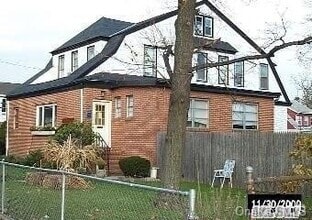 Building Photo - 90 Hempstead Ave
