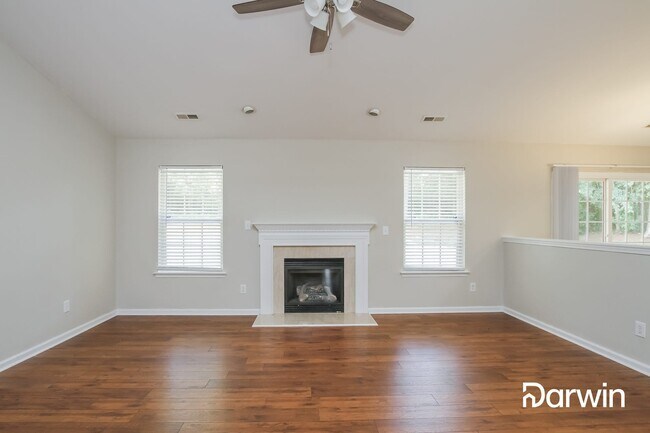 Building Photo - 108 Briarwood Ln