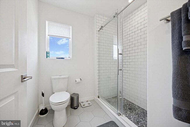 Foto del edificio - 1617 Ridge Ave