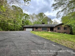 Building Photo - 12100 Henderson Rd