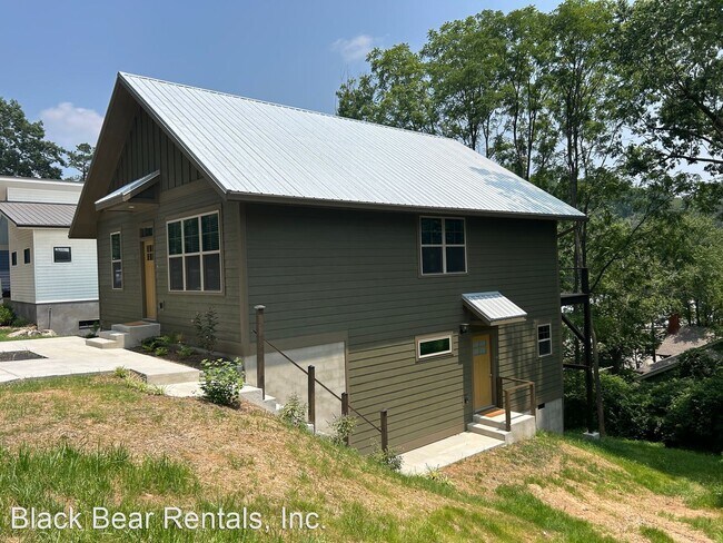 Building Photo - 2 br, 2 bath House - 149 Laurel Loop Unit A