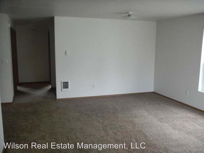 Foto del edificio - 2 br, 1 bath Apartment - 1509 W Logan Avenue