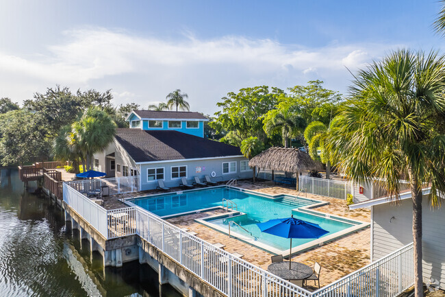 Building Photo - The Lauderdale at Hampton Pines