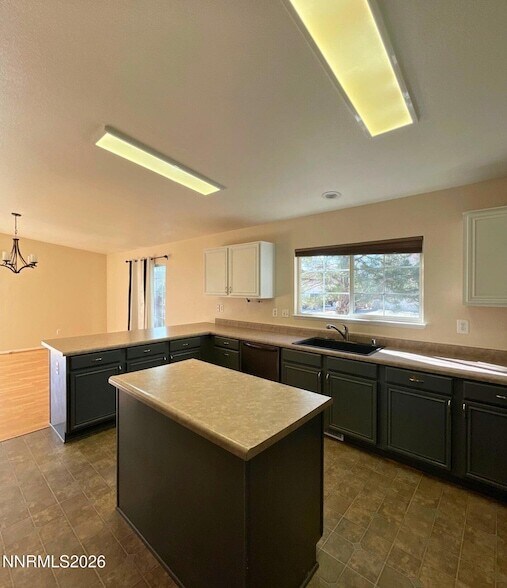 Building Photo - 17825 Fairfax Ct