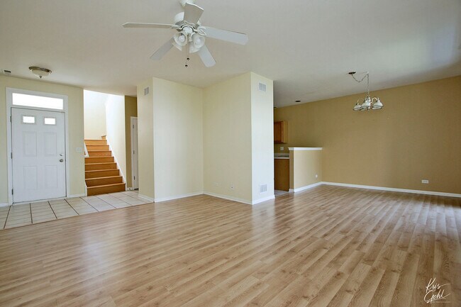 Foto del edificio - 2806 Falling Waters Ln