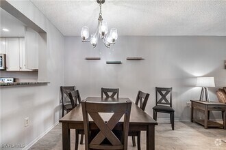 Building Photo - 1660 Pine Valley Dr
