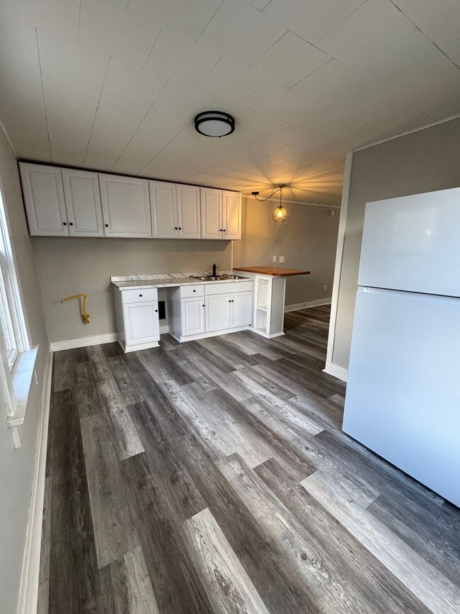 Foto del edificio - 2424-2426 Wayne Avenue