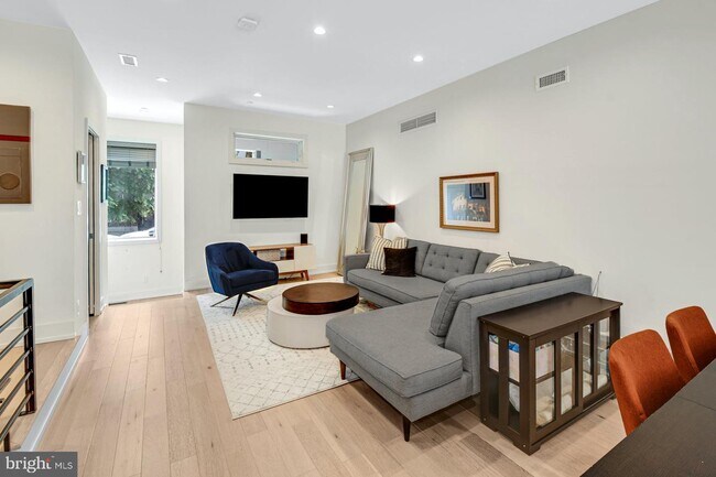 Foto del edificio - 2058 E Susquehanna Ave