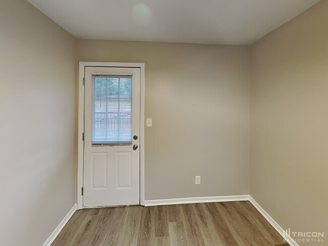 Foto del edificio - 2642 Hatfield Cir SE