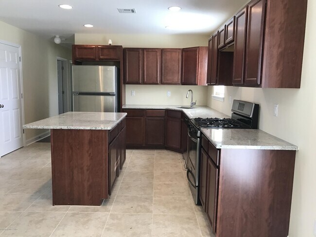 Foto del edificio - 97 Hickory Ln