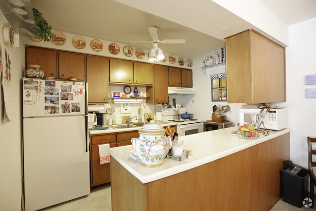 Kitchen - Diamond Lake Properties