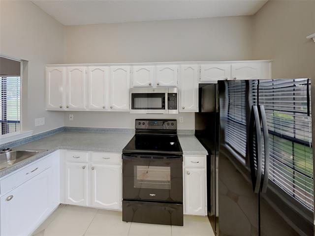 Building Photo - 2544 Forest Creek Dr