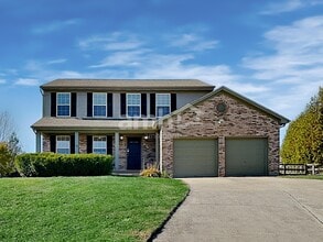 Building Photo - 8778 Woodridge Dr