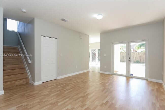 Foto del edificio - 3168 NE 4th St