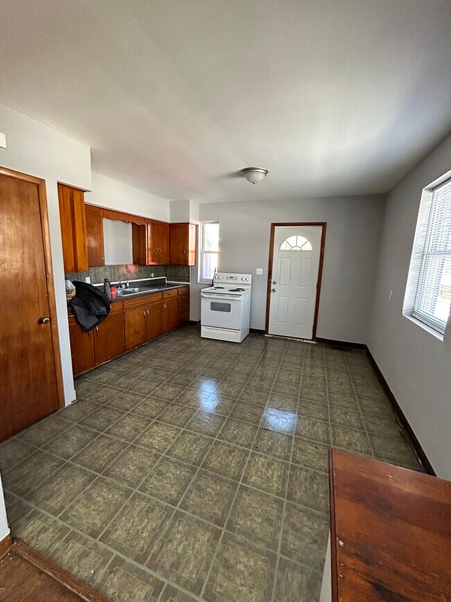 333 Greendale Ave, Mansfield, OH 44902