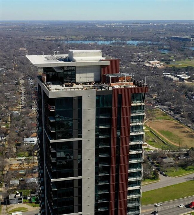 Foto del edificio - 84 East Ave
