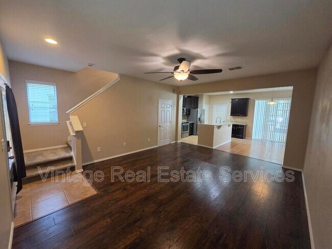 Foto del edificio - 9209 English Oaks Ln