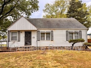 Building Photo - 6020 Raytown Rd